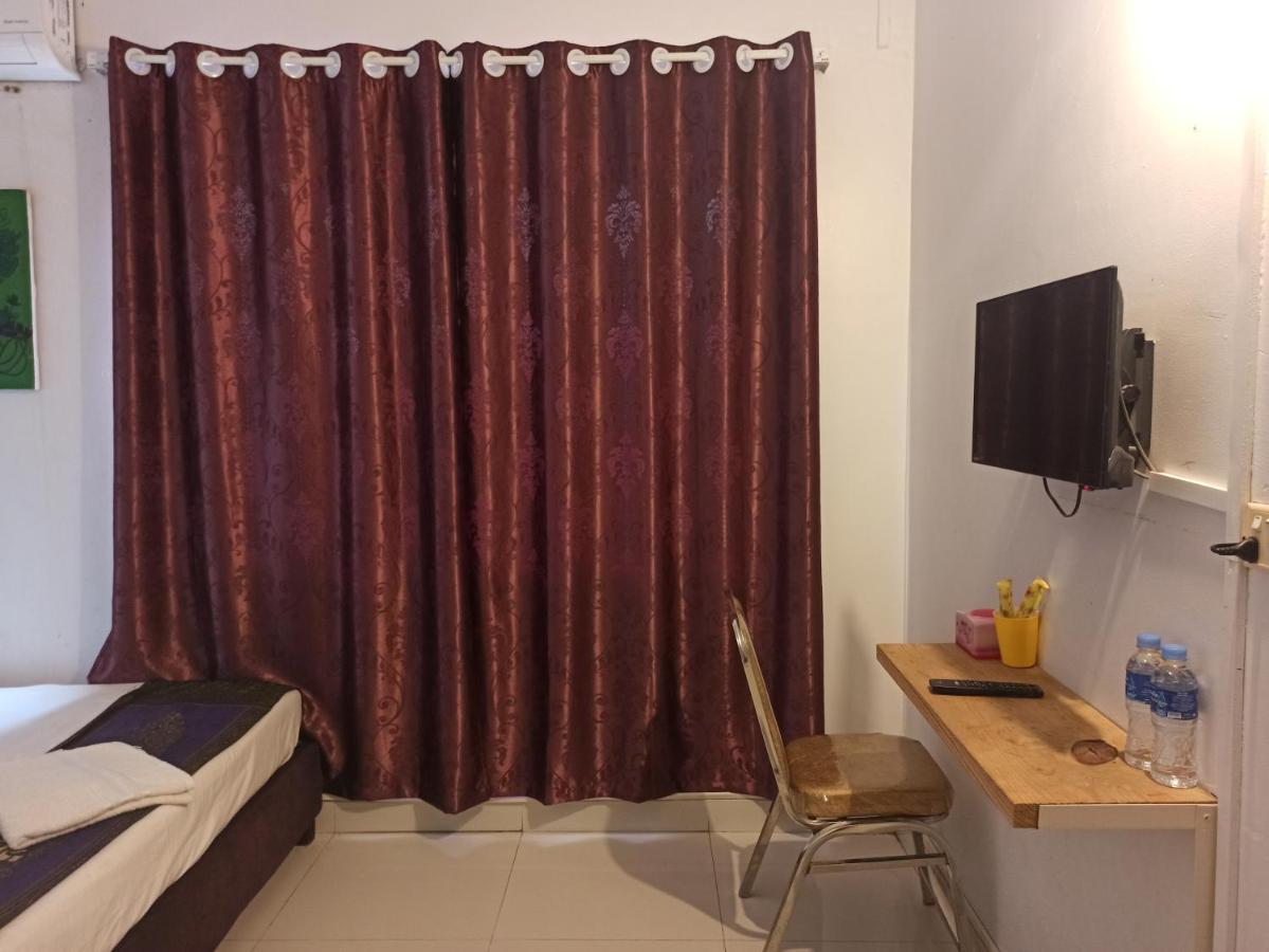 帕玛酒店 Kampong Chhnang 外观 照片