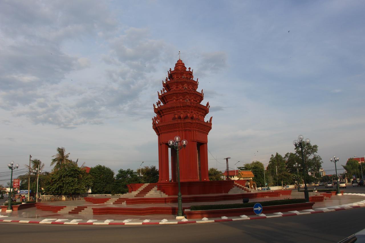 帕玛酒店 Kampong Chhnang 外观 照片