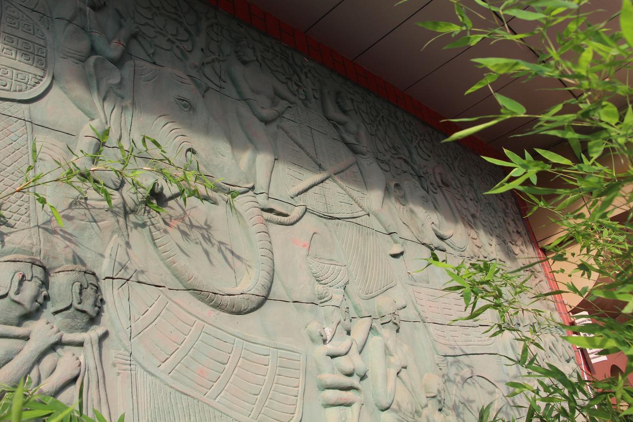 帕玛酒店 Kampong Chhnang 外观 照片
