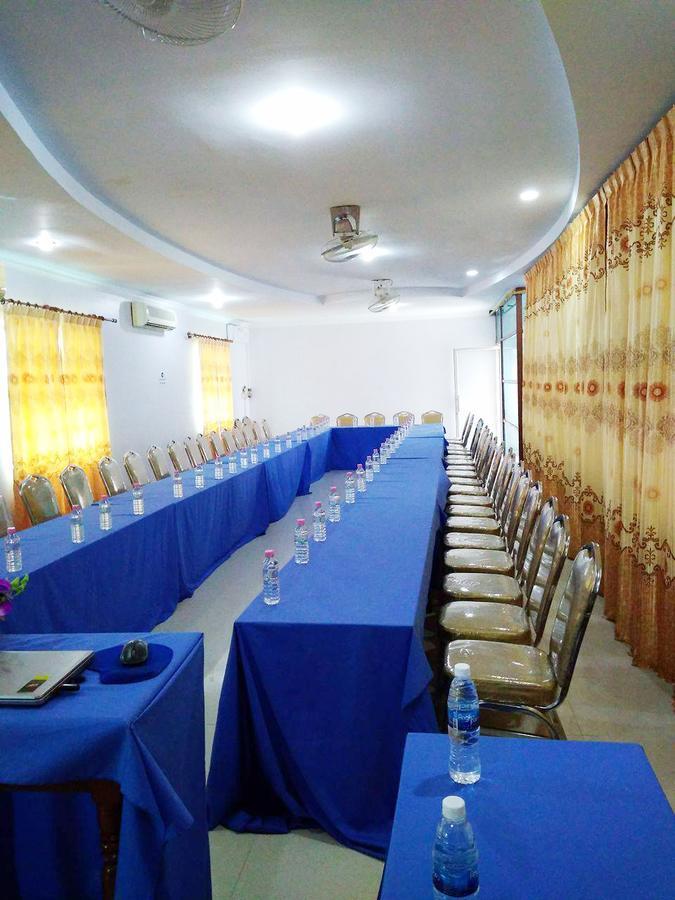 帕玛酒店 Kampong Chhnang 外观 照片